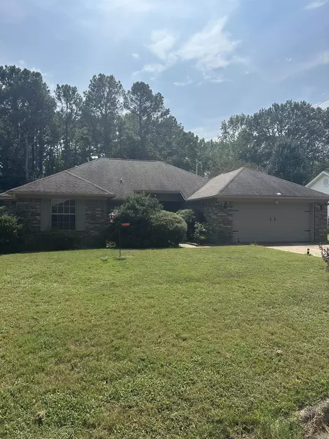 Exterior - 27 Pointer Dr, Little Rock, AR 72202 photo 1 of 11