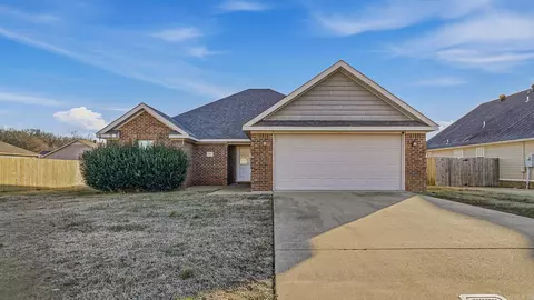 1312 Crepe Myrtle Dr, Jonesboro, AR 72401