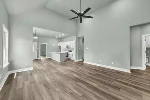 406 N 3rd St, Cabot, AR 72023 photo 3