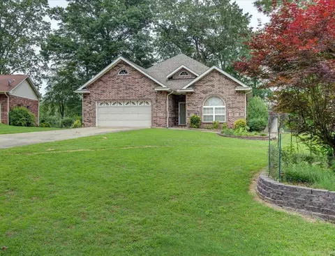 239 Scenic Dr, Hot Springs, AR 71913