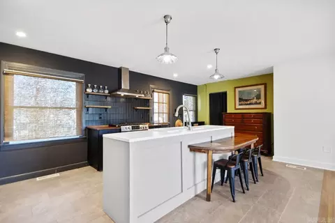 Kitchen - 615 S Richards St, Benton, AR 72015 photo 6 of 6