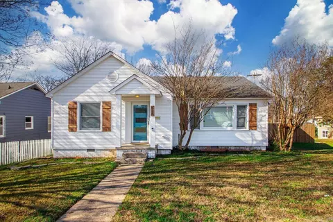 Exterior - 615 S Richards St, Benton, AR 72015 photo 1 of 7