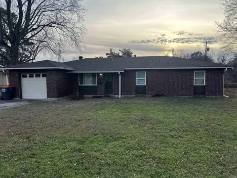 1300 Avondale, Pine Bluff, AR 71601 photo 1