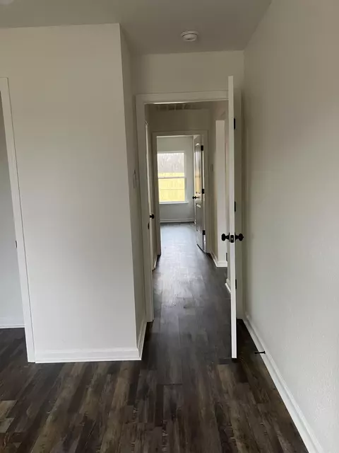 Entry Way - 204 S Apple St, Beebe, AR 72012 photo 2 of 2