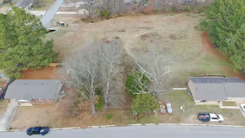 4103 Cedar Valley Dr, Paragould, AR 72450