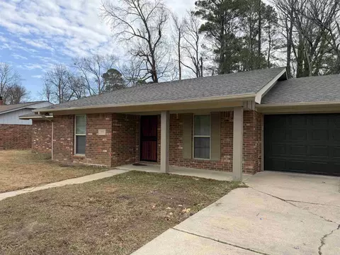 Exterior - 5903 Hampton Pkwy, Pine Bluff, AR 71603 photo 2 of 2