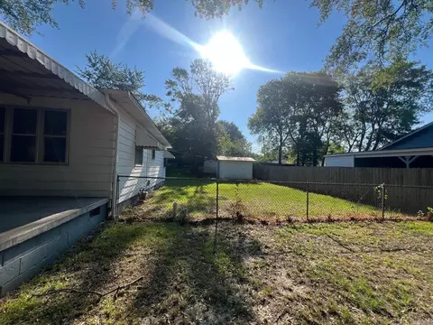 Exterior - 707 Sunset Dr, Benton, AR 72015 photo 3 of 3