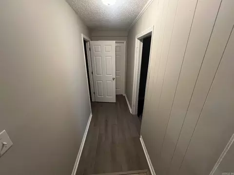 Entry Way - 707 Sunset Dr, Benton, AR 72015 photo 3 of 4