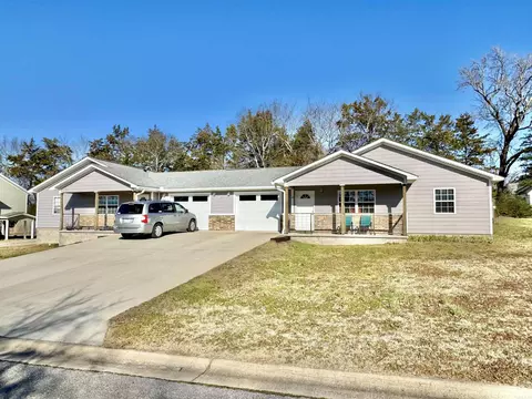 Exterior - 604 Frances Cove Apts A-d, Mountain View, AR 72560 photo 4 of 4