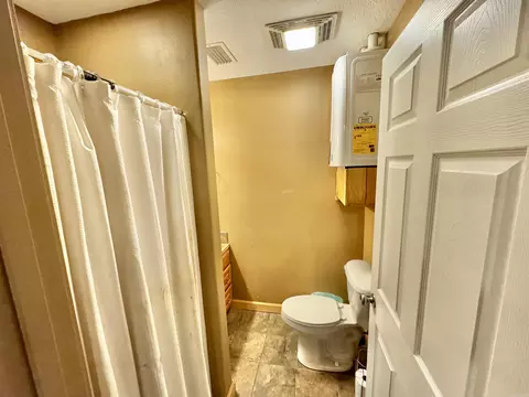 Bath - 604 Frances Cove Apts A-d, Mountain View, AR 72560 photo 8 of 11
