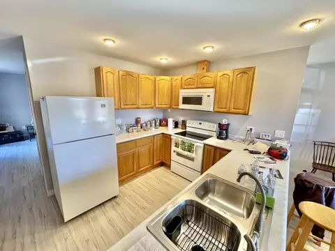 Kitchen - 604 Frances Cove Apts A-d, Mountain View, AR 72560 photo 7 of 7