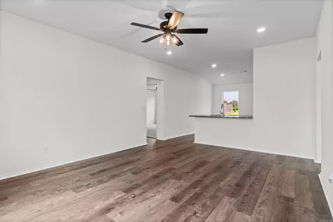 Living - 121 Powder River Dr, Beebe, AR 72012 photo 3 of 5