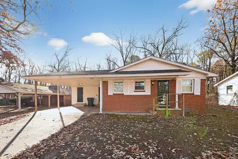 5723 Palo Alto Dr, Little Rock, AR 72209