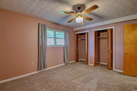 Bedroom - 3407 S 65 Hwy, Pine Bluff, AR 71601 photo 2 of 8