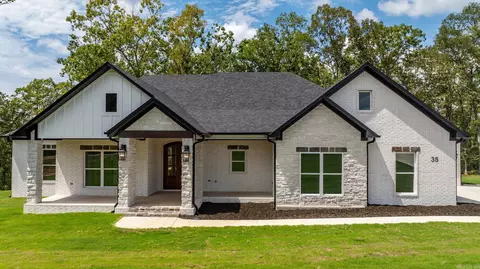 35 Elrod Dr, Greers Ferry, AR 72067