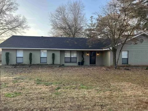 41 Tucker Crk, Conway, AR 72034