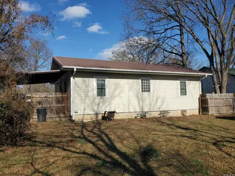 Exterior - 1010 Sutherland Ave, Mena, AR 71953 photo 3 of 6