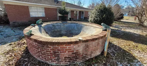 Exterior - 305 Pine St, Patterson, AR 72123 photo 4 of 8