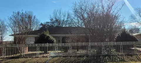Exterior - 305 Pine St, Patterson, AR 72123 photo 7 of 8