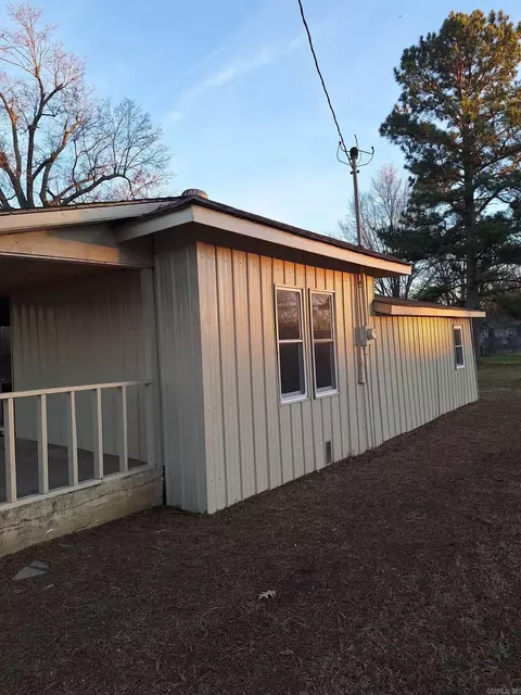 Exterior - 508 E 5th St, Rector, AR 72461 photo 3 of 3