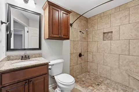Bath - 29 Mcclellan Dr, Cabot, AR 72023 photo 1 of 3