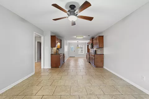 Entry Way - 29 Mcclellan Dr, Cabot, AR 72023 photo 1 of 5