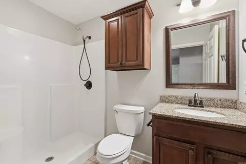 Bath - 29 Mcclellan Dr, Cabot, AR 72023 photo 3 of 3