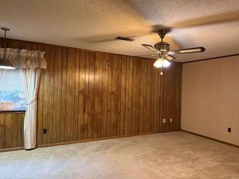 Living - 5611 Oakridge Dr, Pine Bluff, AR 71603 photo 5 of 6