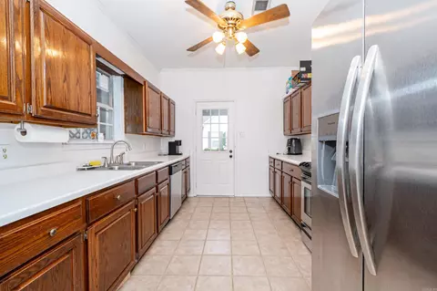 910 Memory Ln, Camden, AR 71701 photo 7