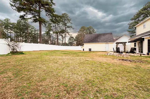 910 Memory Ln, Camden, AR 71701 photo 2