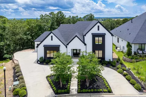 203 Haywood Dr, Little Rock, AR 72223