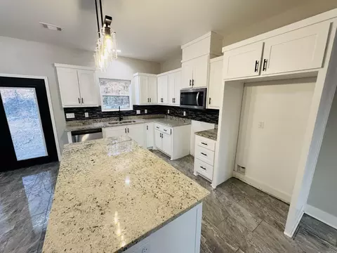 Kitchen - 519 Crepe Myrtle Loop, Cabot, AR 72023 photo 1 of 2