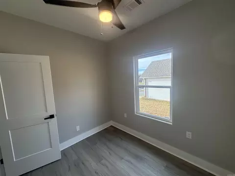 Bedroom - 519 Crepe Myrtle Loop, Cabot, AR 72023 photo 4 of 5