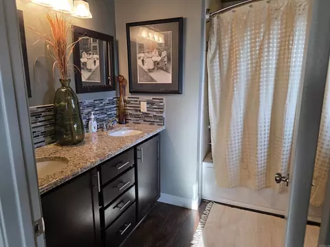 Bath - 348 Weldon Rd, Edgemont, AR 72044 photo 2 of 3