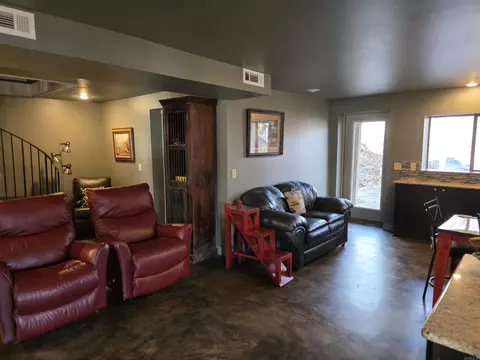 Living - 348 Weldon Rd, Edgemont, AR 72044 photo 6 of 6