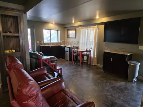 Living - 348 Weldon Rd, Edgemont, AR 72044 photo 5 of 6