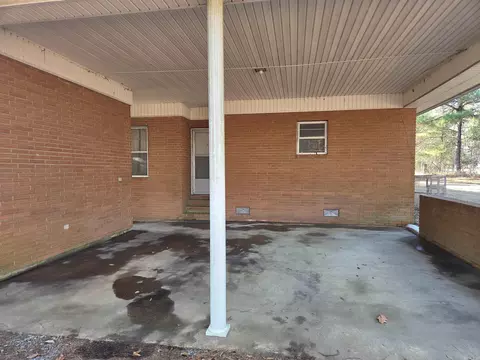 Exterior - 6824 Nevins Rd, Pine Bluff, AR 71603 photo 2 of 4