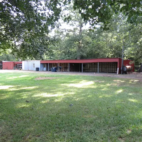 Exterior - 9201 Old Warren Rd, Pine Bluff, AR 71603 photo 12 of 20