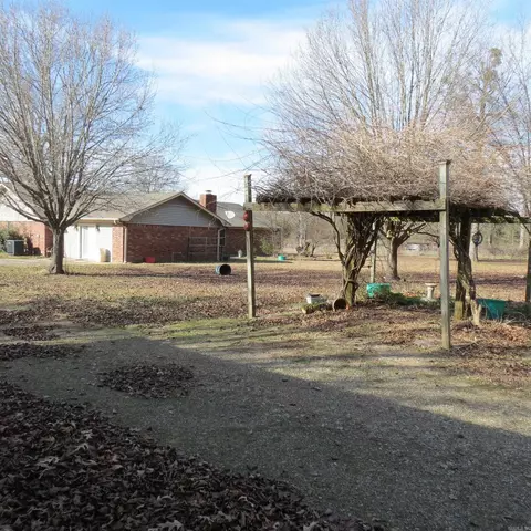Exterior - 9201 Old Warren Rd, Pine Bluff, AR 71603 photo 19 of 20