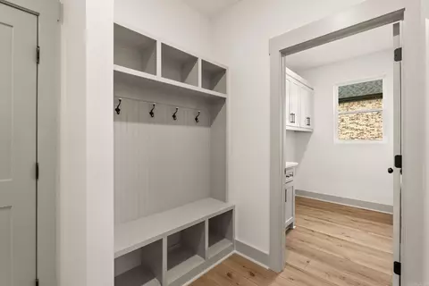 Entry Way - 207 Michelle Dr, Beebe, AR 72012 photo 3 of 4