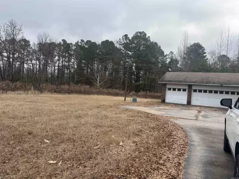 Exterior - 3703 Petty Rd, Pine Bluff, AR 71603 photo 3 of 6