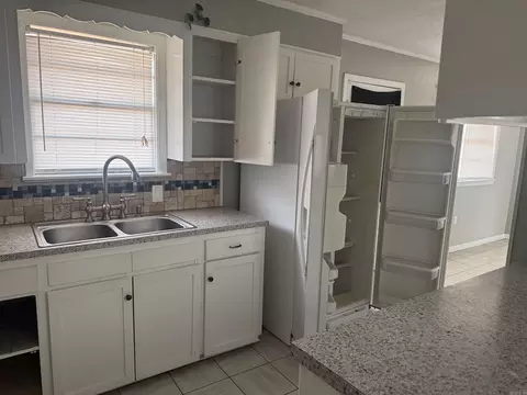 Kitchen - 105 W 37th, Pine Bluff, AR 71603 photo 2 of 2