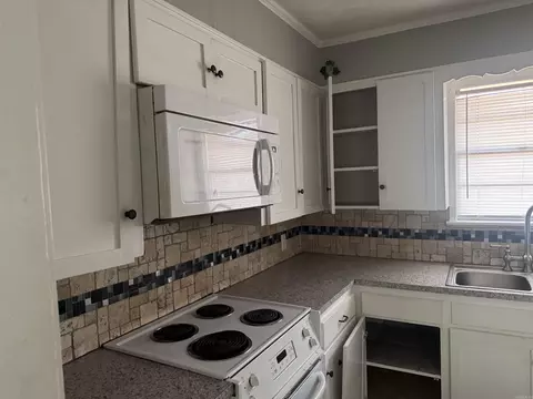 Kitchen - 105 W 37th, Pine Bluff, AR 71603 photo 1 of 2
