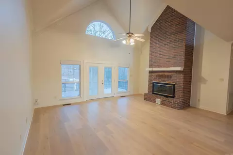 Living - 2550 Smith Ford Rd, Benton, AR 72019 photo 1 of 5