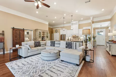 Living - 2406 Aberdeen Dr, Bryant, AR 72019 photo 2 of 5