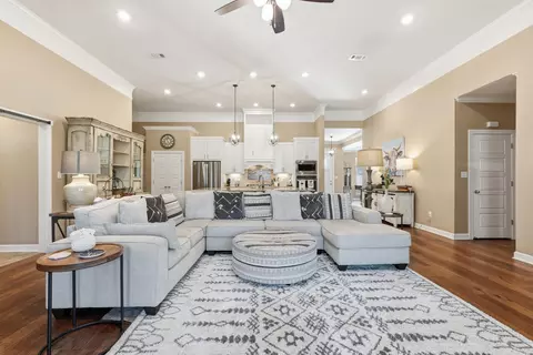 Living - 2406 Aberdeen Dr, Bryant, AR 72019 photo 3 of 5