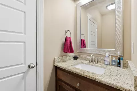 Bath - 2406 Aberdeen Dr, Bryant, AR 72019 photo 1 of 8