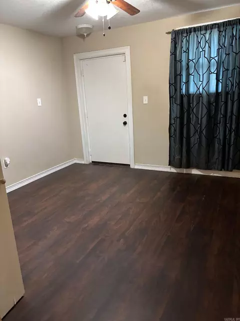 Bedroom - 347 Chandler Rd, Malvern, AR 72104 photo 1 of 2