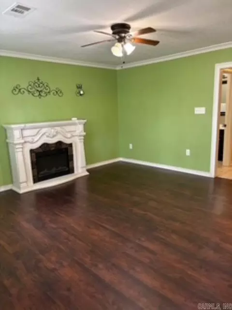 Living - 347 Chandler Rd, Malvern, AR 72104 photo 1 of 1