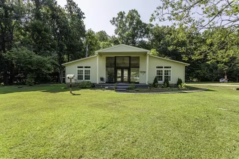 218 River Rd, Hardy, AR 72542